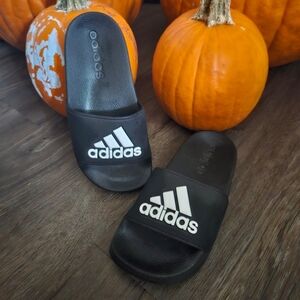 adidas Black Kids Slide Sandals with White Logo Size 10